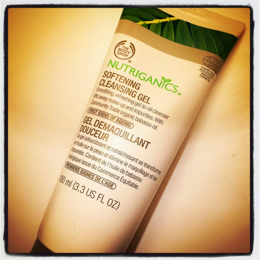 The Body Shop Nutriganics Softening Cleansing Gel