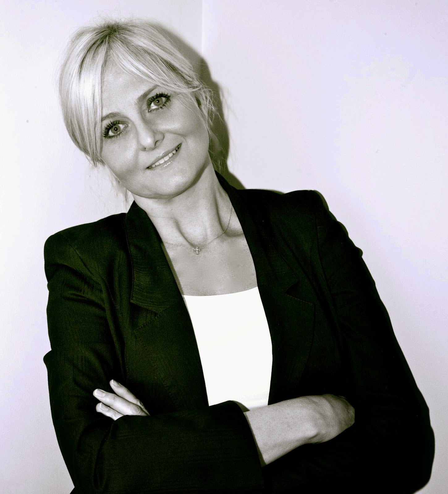 The Experts. Marie Reynolds