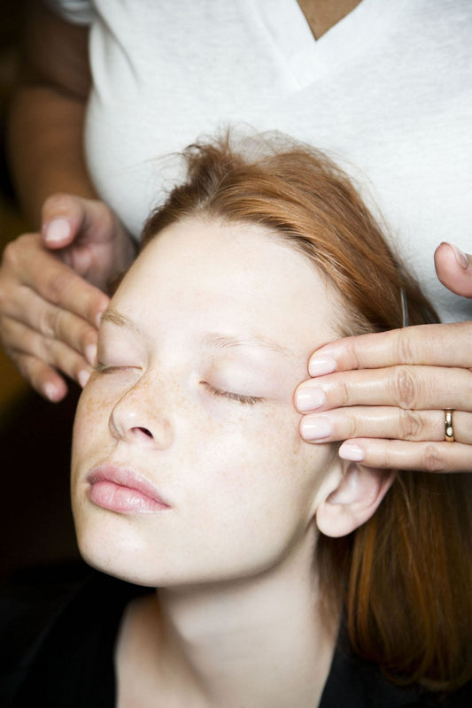 Beauty Myths No.1 - Your skin sleeps during the day.